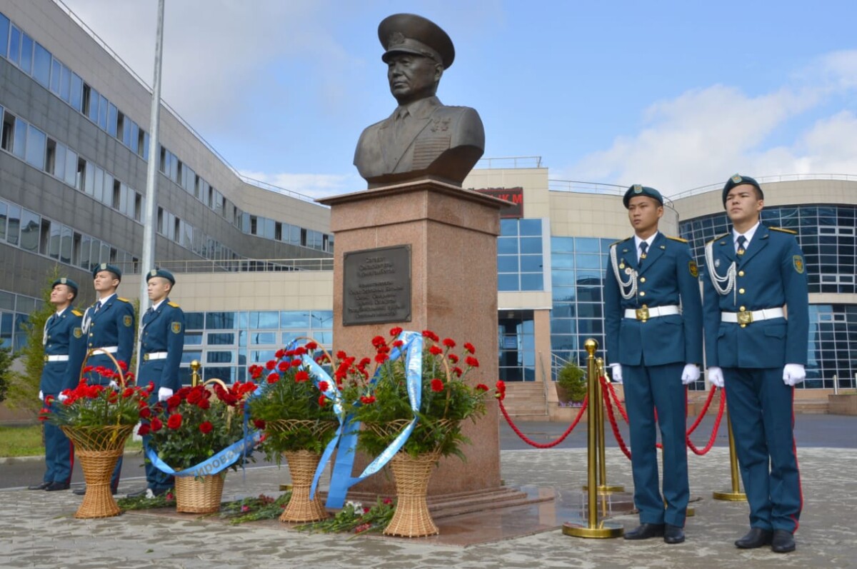 Памяти Сагадата Нурмагамбетова - e-history.kz